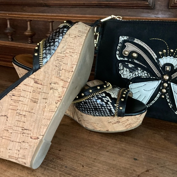 Sandals - Picture 6 of 8